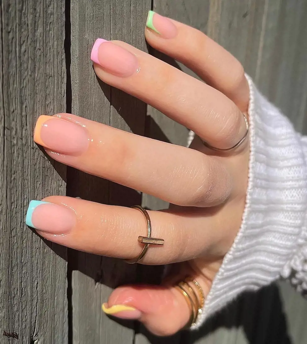 11 diseños de uñas fáciles que puedes hacer en casa y que parecen de  salón  Glamour