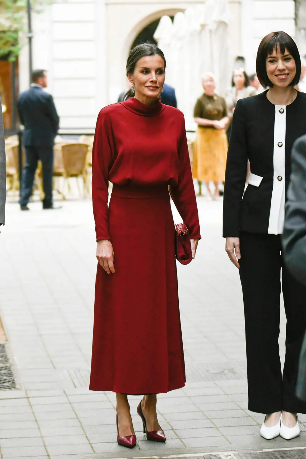 Todas las veces que la reina Letizia ha vestido 'low cost' y ha deslumbrado