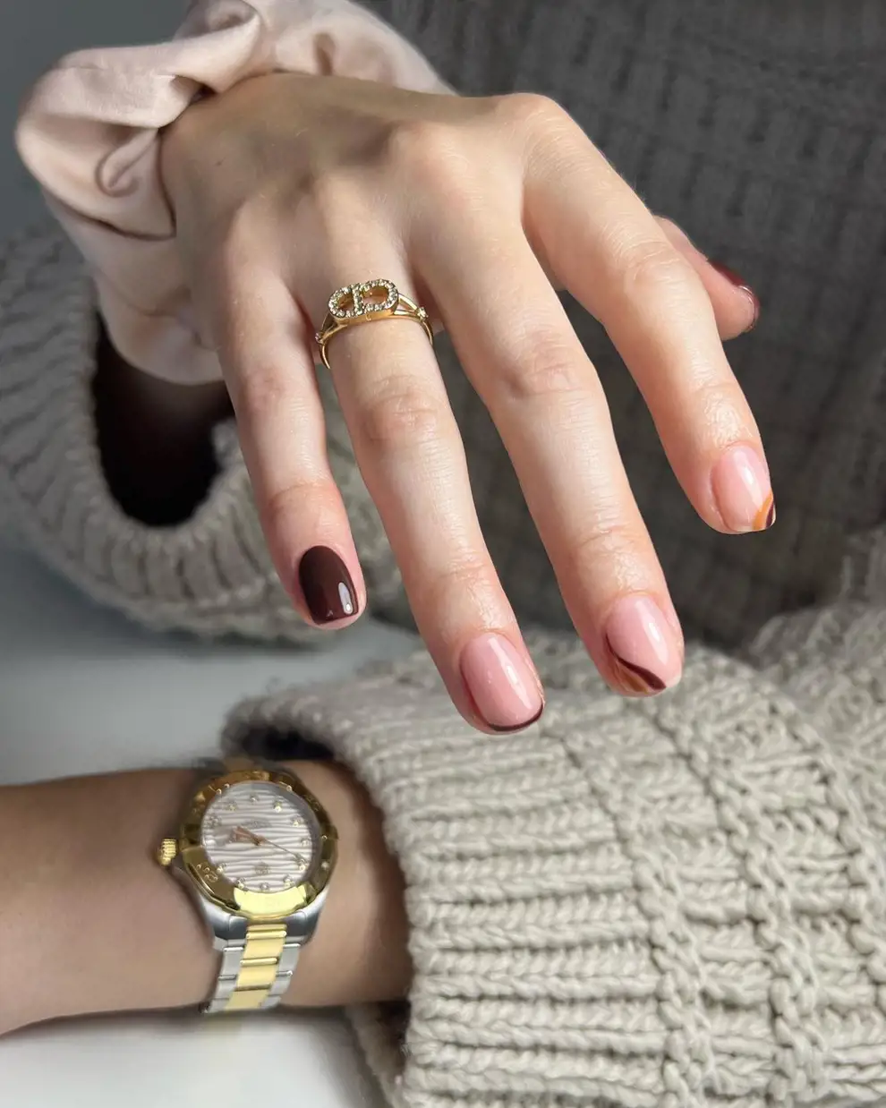 Uñas marrones: los diseños para inspirar la manicura más cálida y que siempre apetece