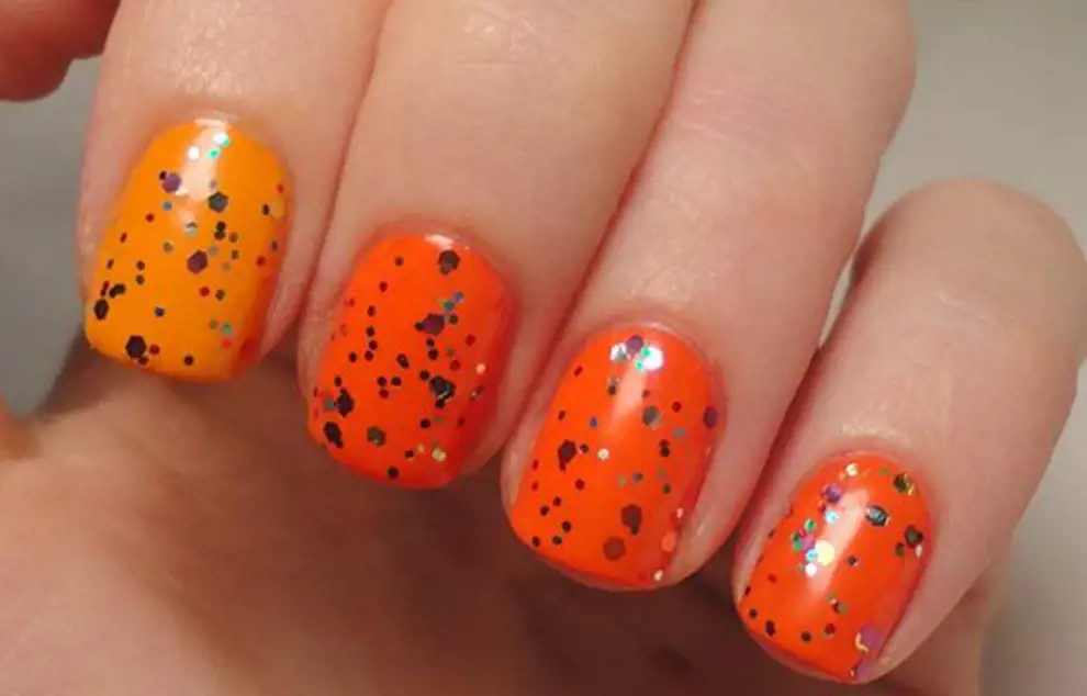 Uñas naranjas: diseños color vitamina que te subirán el ánimo de inmediato
