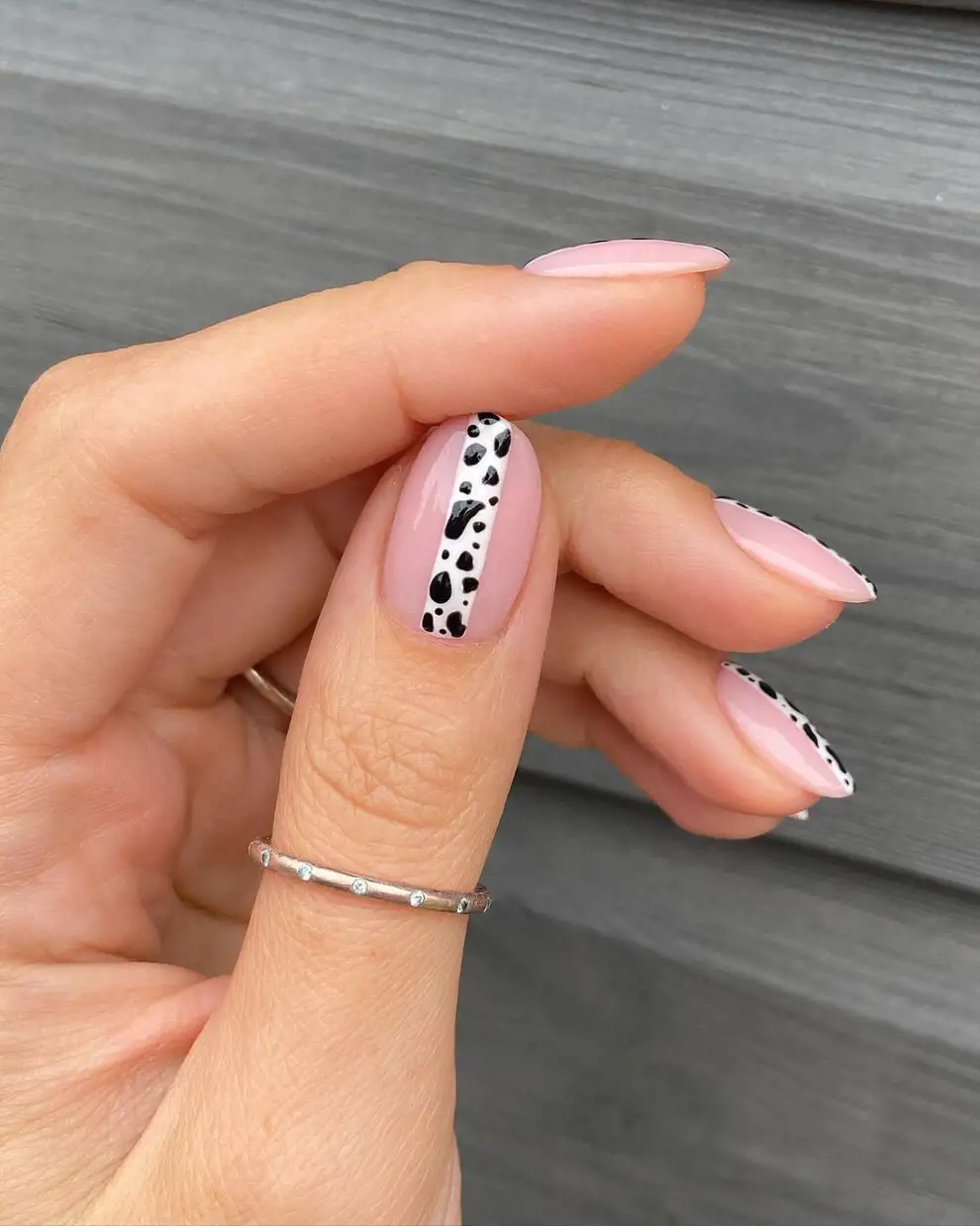 Uñas bonitas  Cheetah print nails Short acrylic nails Short acrylic  nails designs