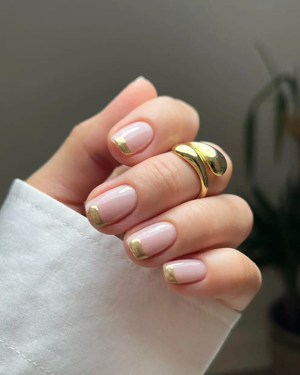 Uñas minimalistas: pásate al nail art que apuesta por el menos es más 
