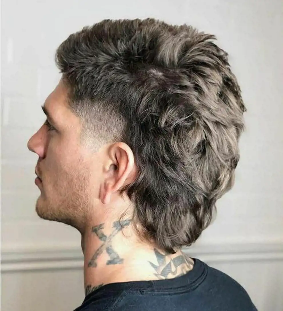 Corte de pelo mohicano para hombre: descubre 10 versiones modernas (y llevaderas) de este estilo transgresor