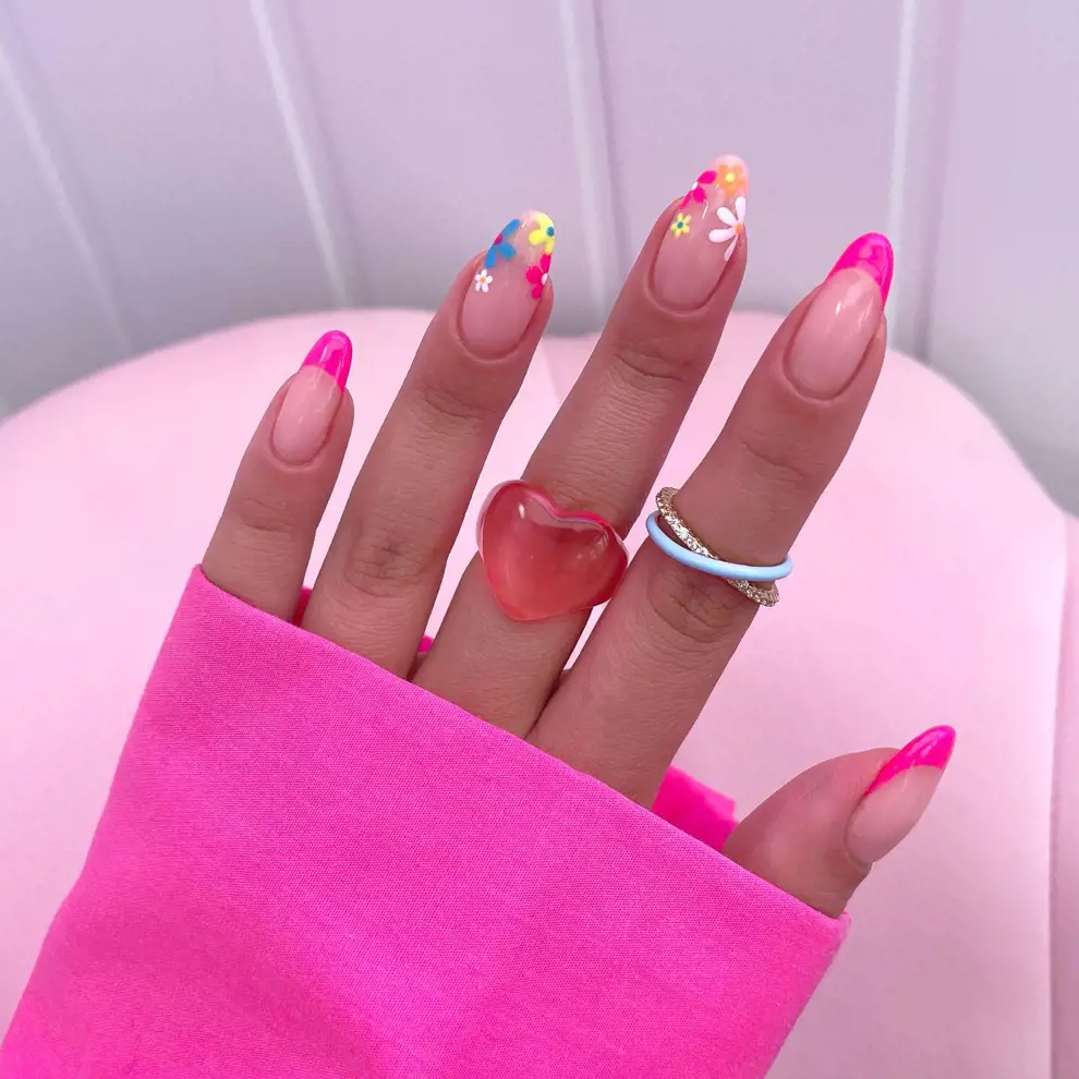 Cómo usar uñas decoradas en rosa 7 diseños increíbles en los que invertir  2023  JessySells