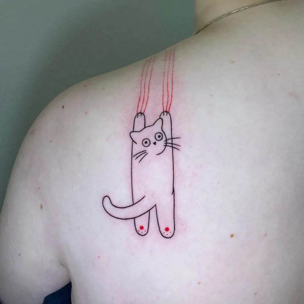 Tatuaje gato minimalista: divertido