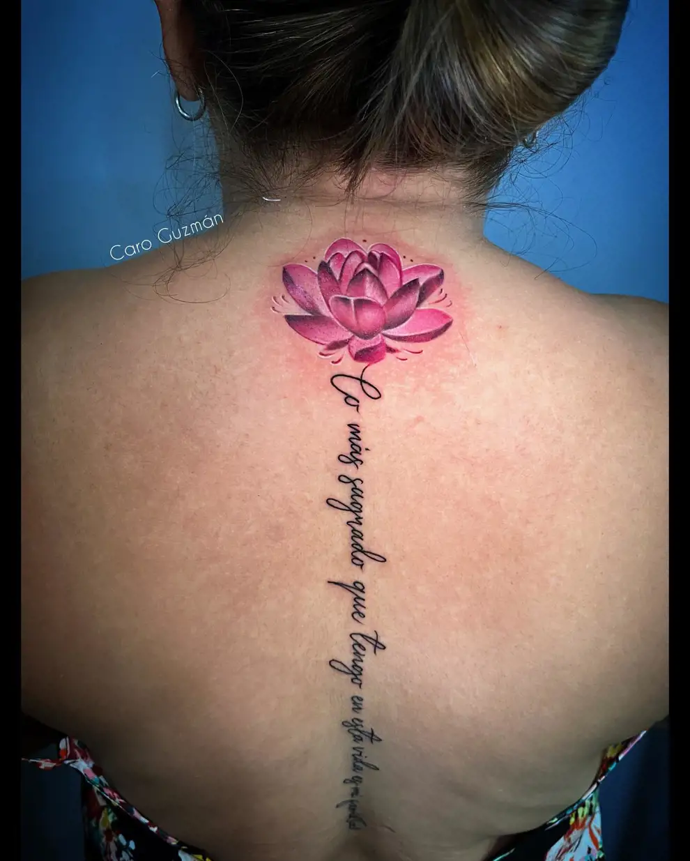 Tatuaje flor de loto: rosa
