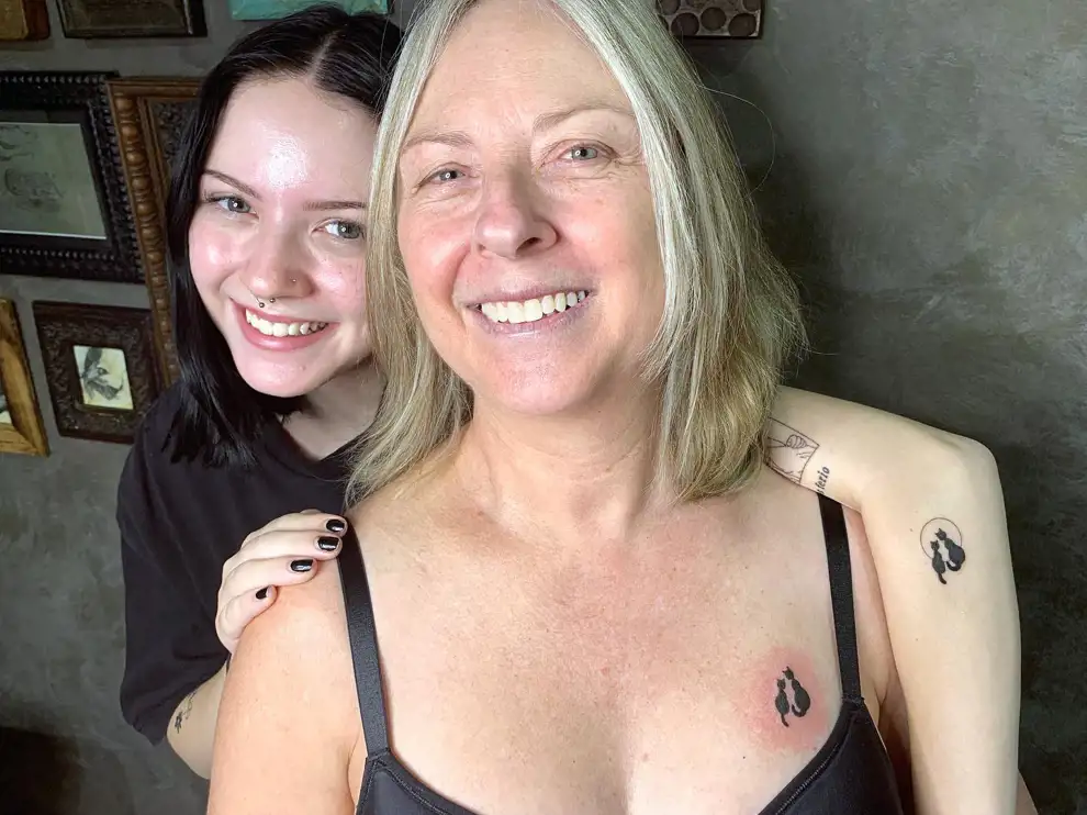 Tatuajes madre e hija: gatos