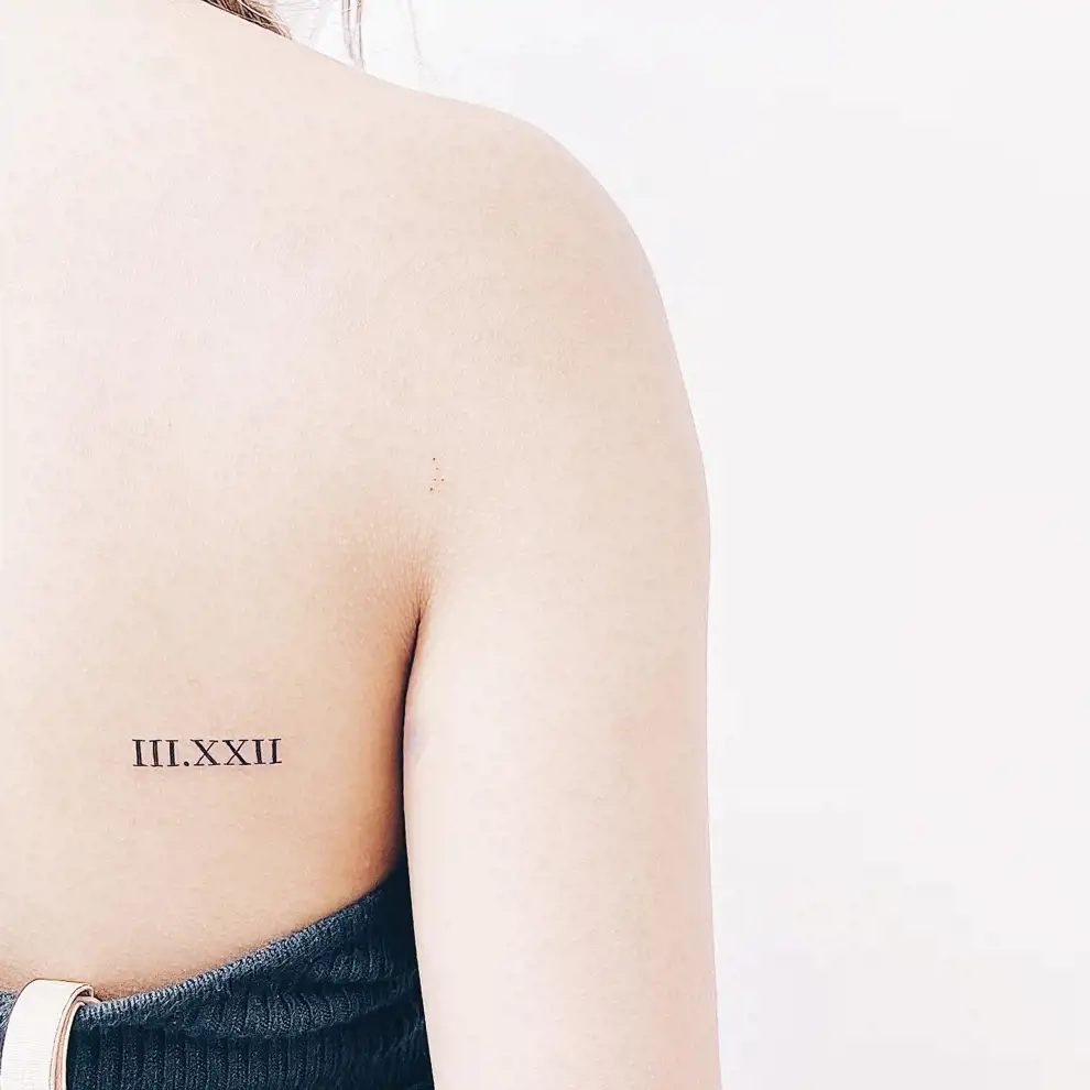 Tatuajes pequeños para mujer en la espalda