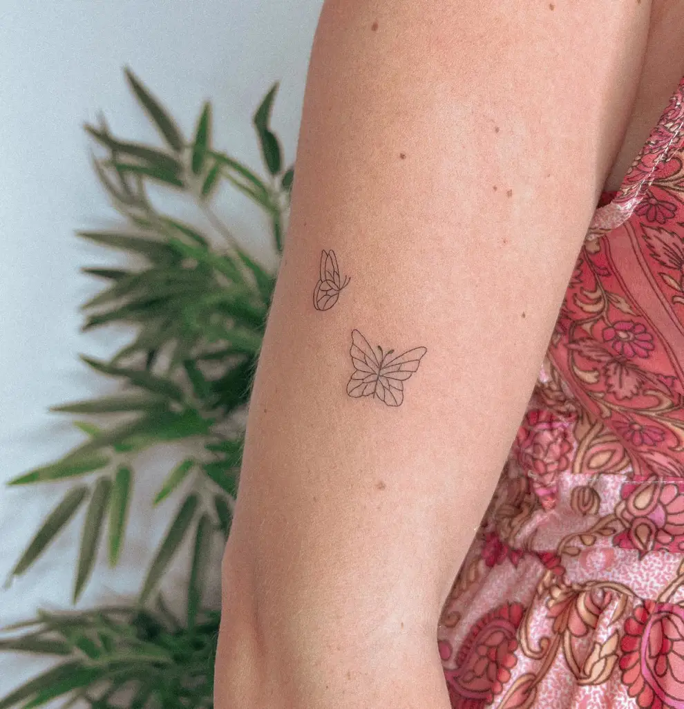 tatuajes de mariposa de mujer 