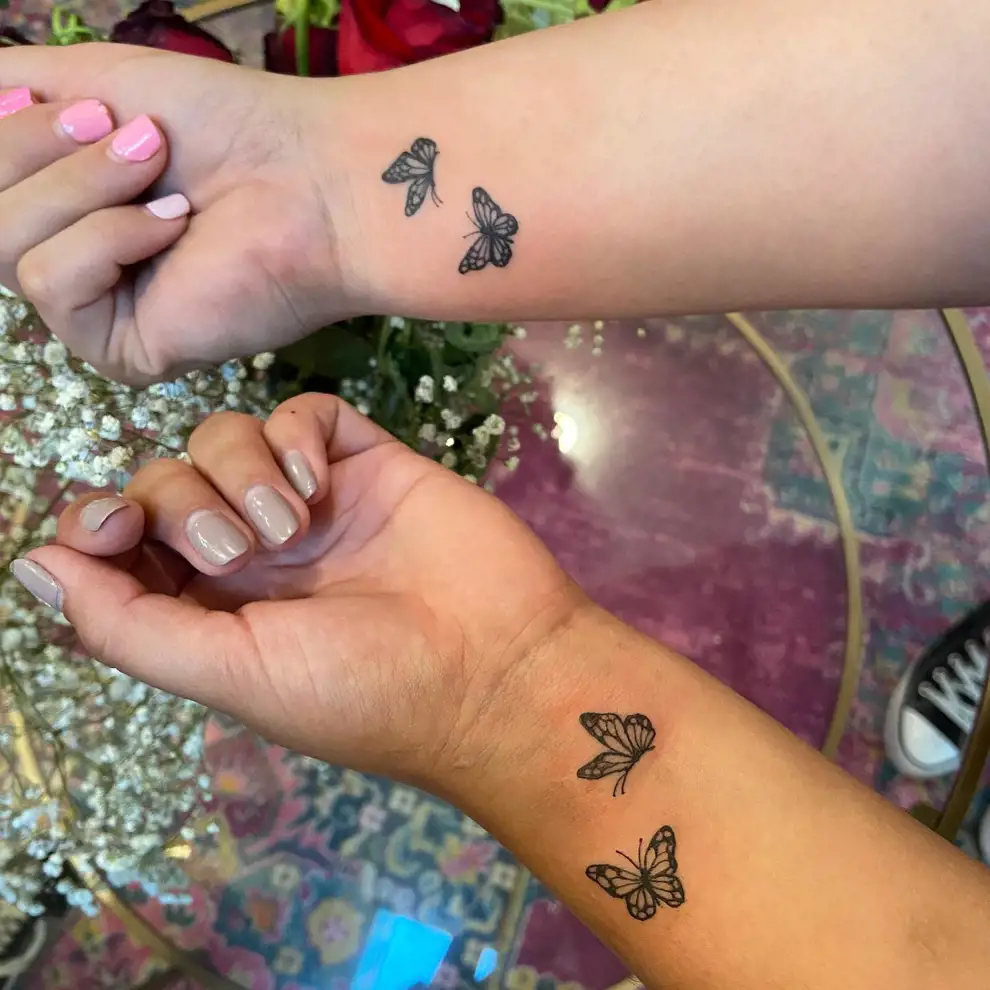 Tatuajes para amigas: mariposas