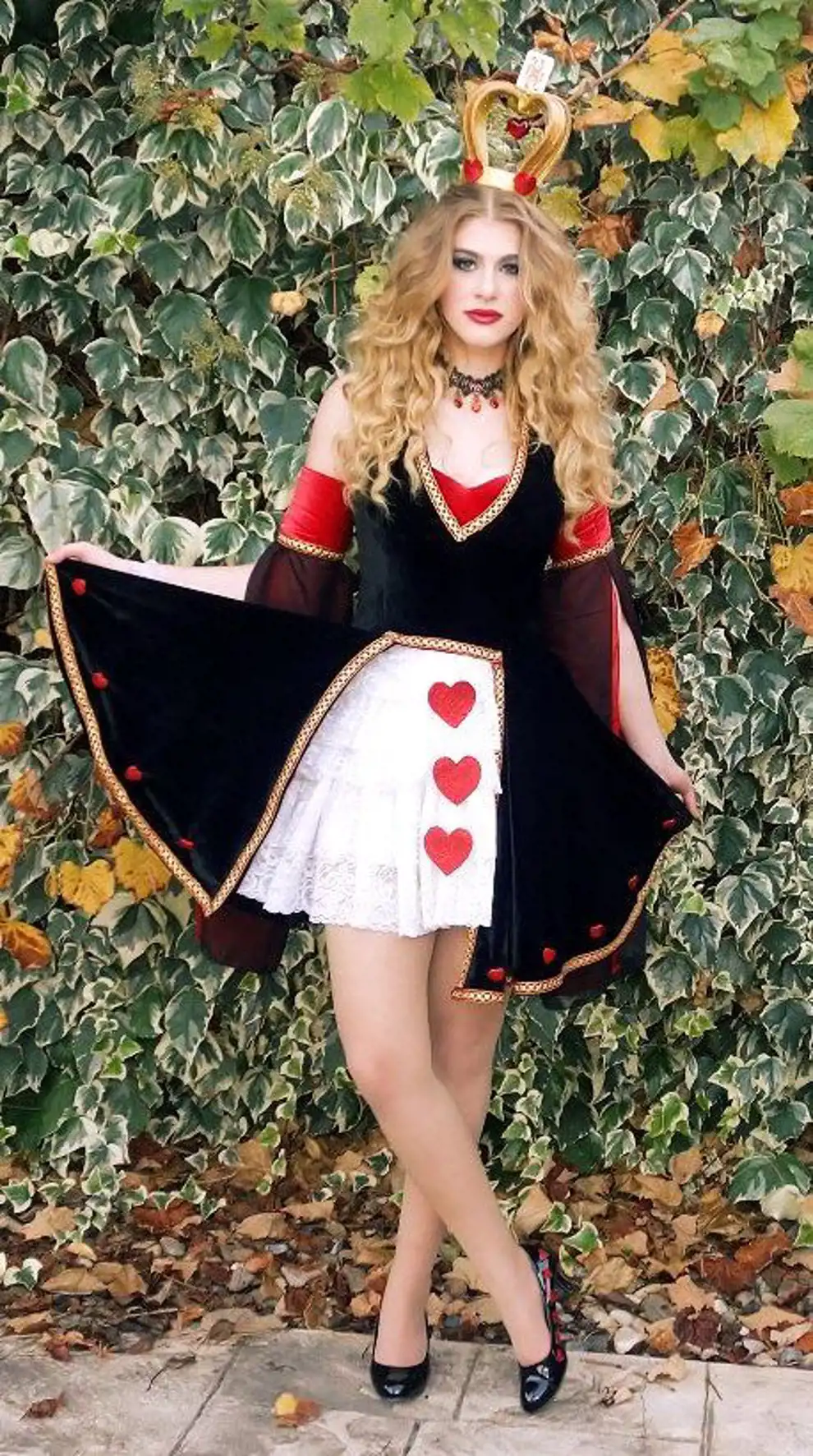 Disfraces de Halloween caseros para mujer: reina de corazones 