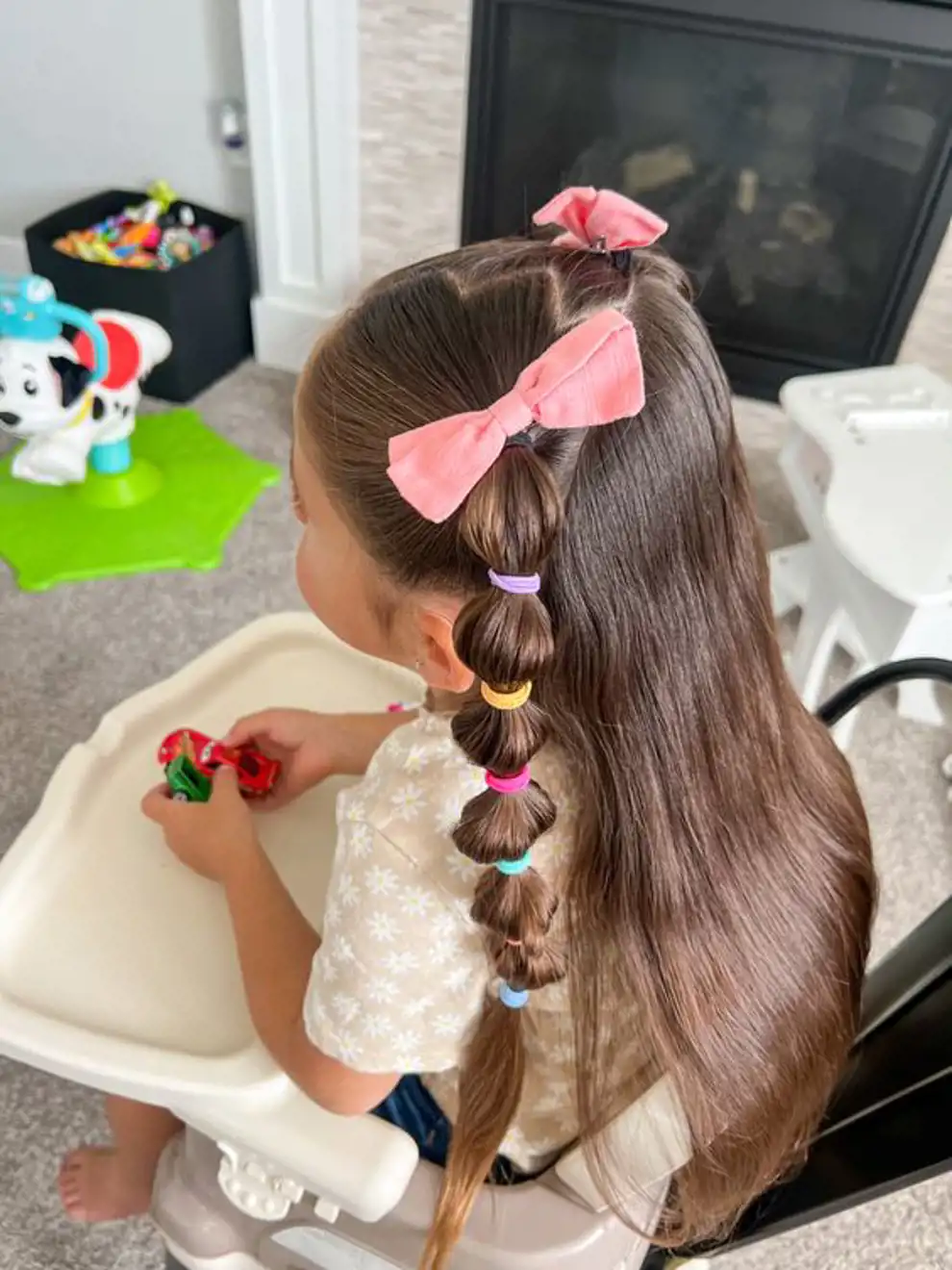 Peinados para niñas: coletas con burbujas y zigzag