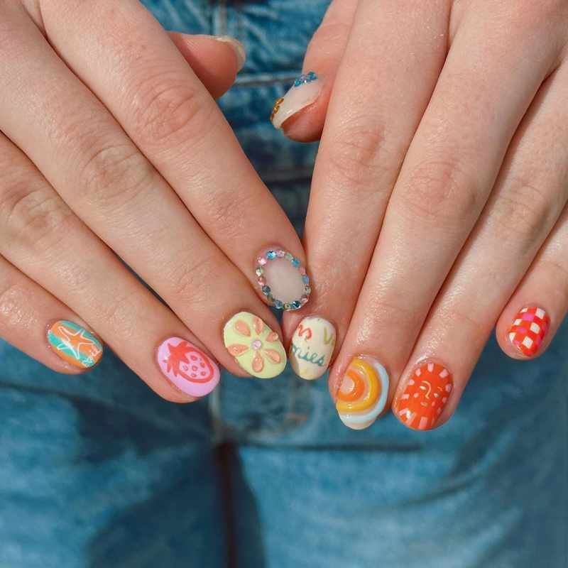 15 ideas de uñas para lucir en junio que no son las clásicas: bonitas y originales