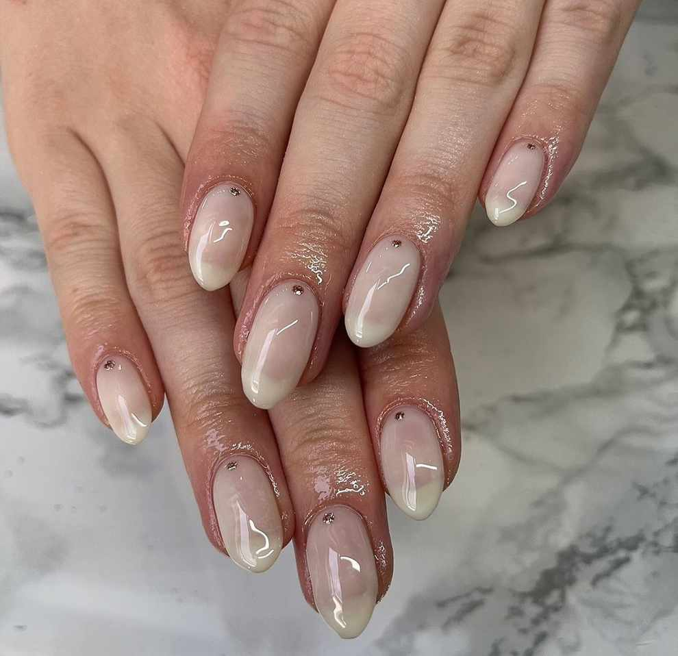 chantilly nails