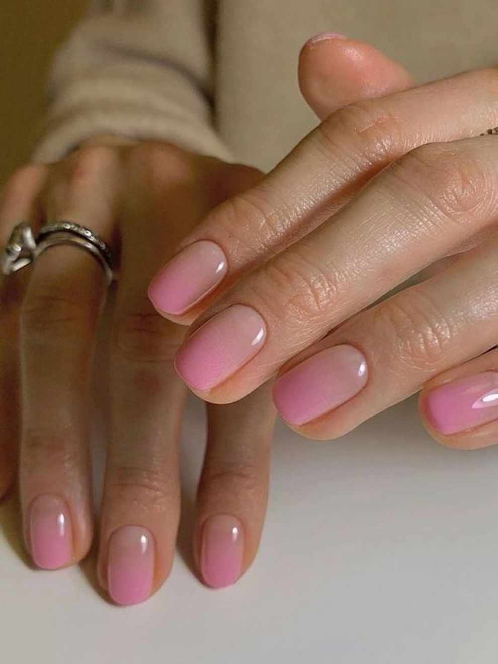 Uñas francesas de colores: ombré