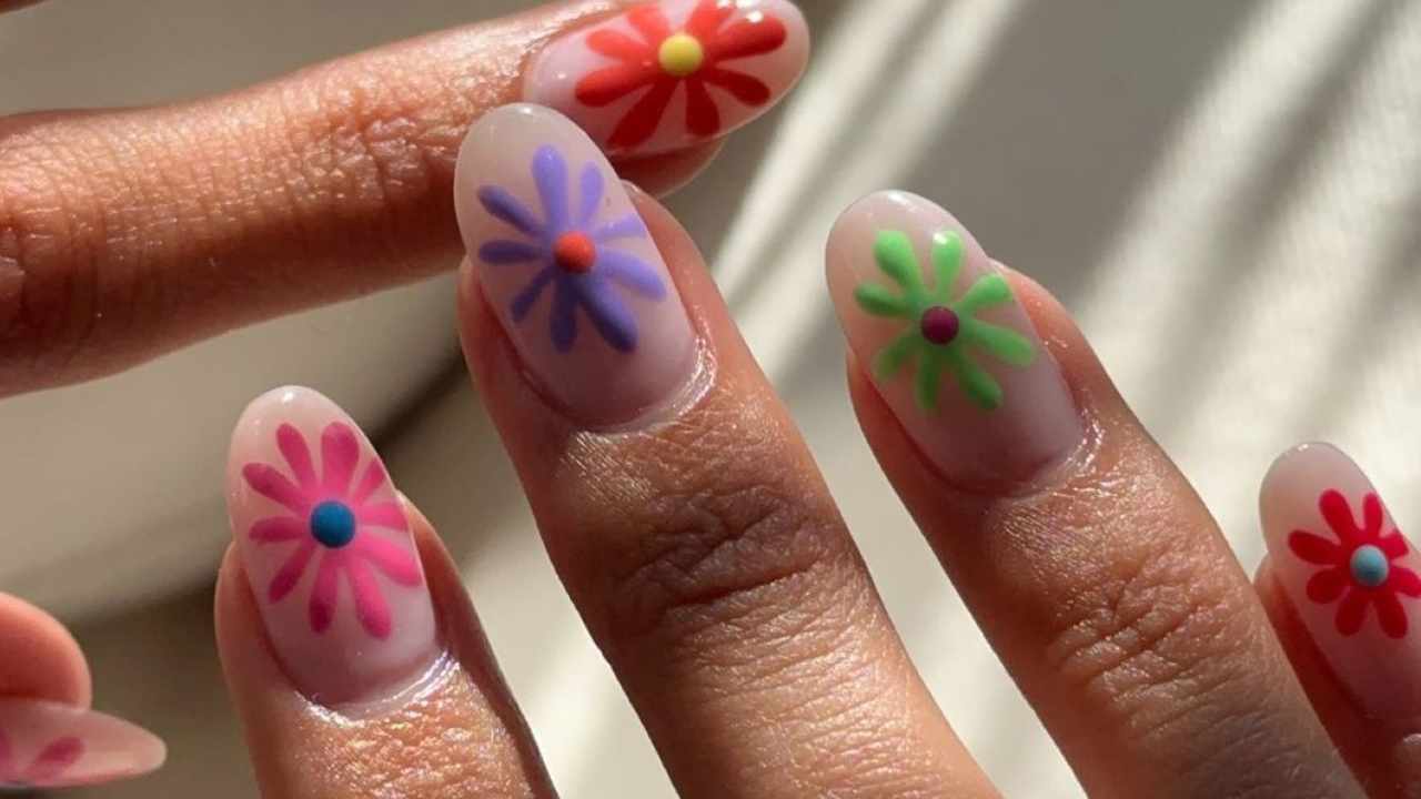 12 diseños de uñas que querrás hacerte en agosto: bonitas, elegantes y muy tendencia