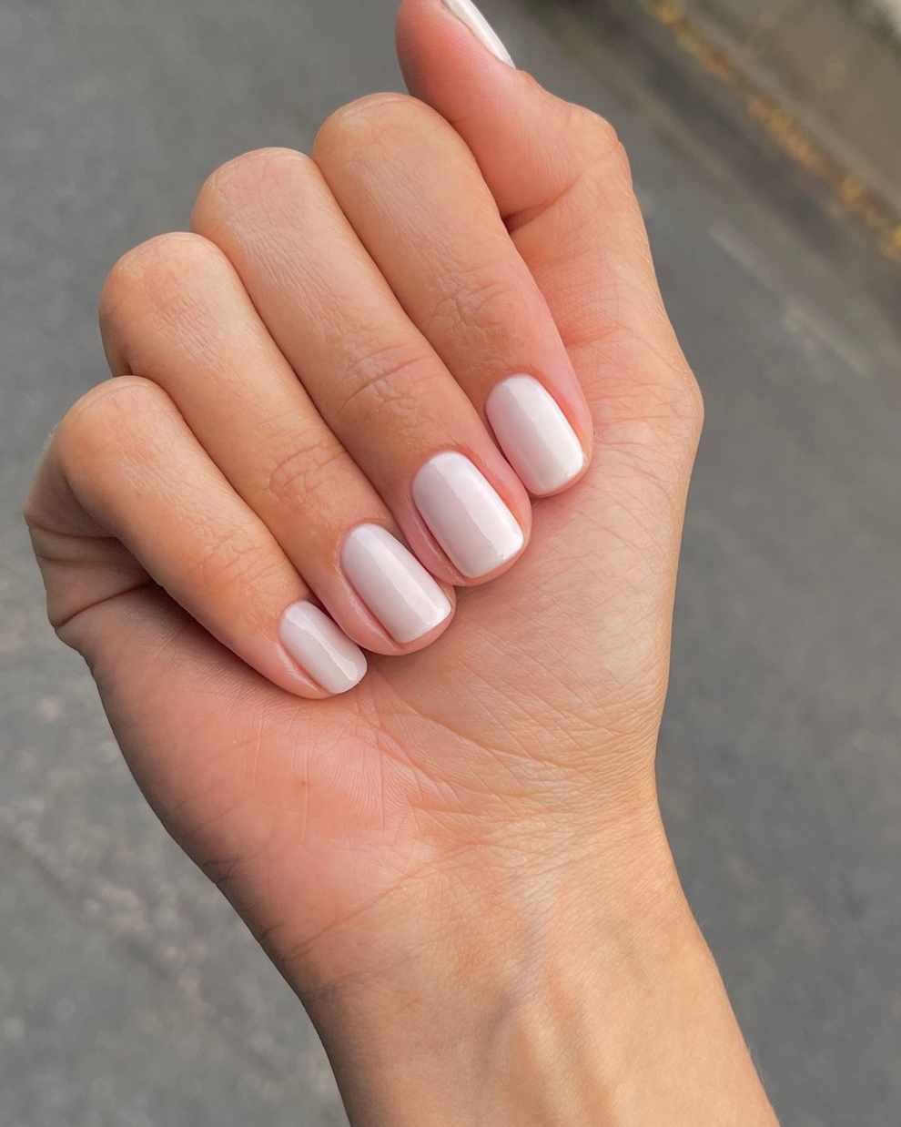 Uñas milky nails