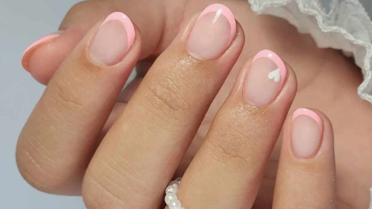 Así es la base rubber, el nuevo esmaltado viral con el que perfeccionar la manicura y cuidar la salud de la uña