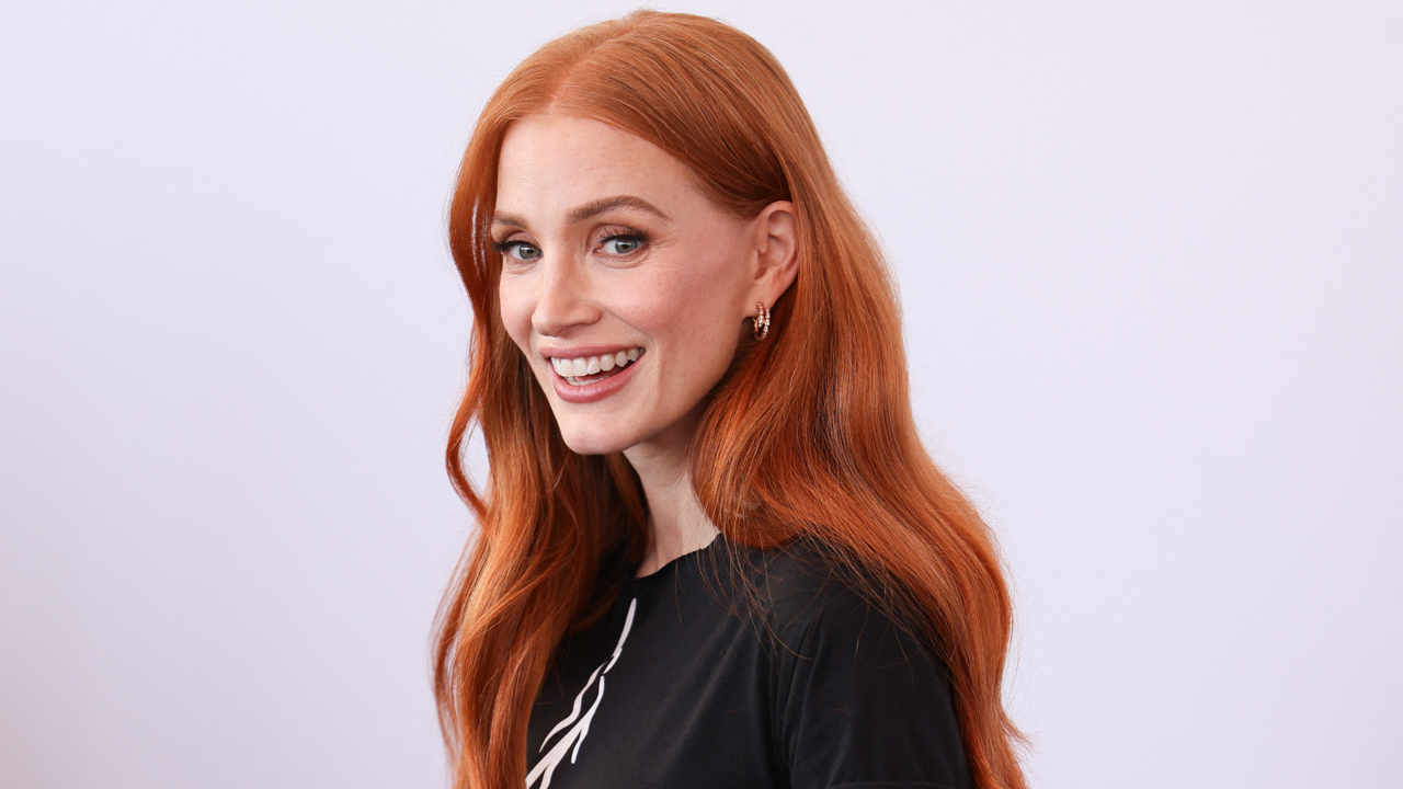 7 colores de pelo tendencia para otoño 2024 que rejuvenecen (y 3 que se llevaban en verano que desaparecen)