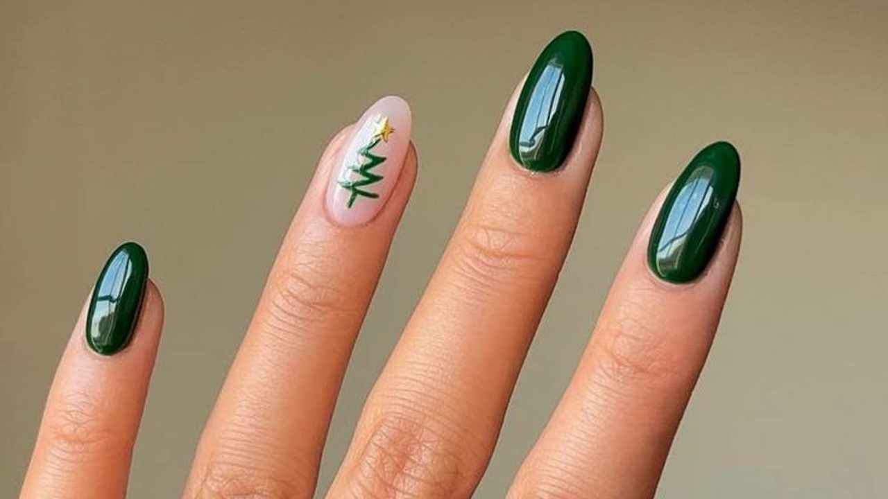 Uñas Navidad 2024: 15 diseños fáciles y elegantes con las tendencias del momento